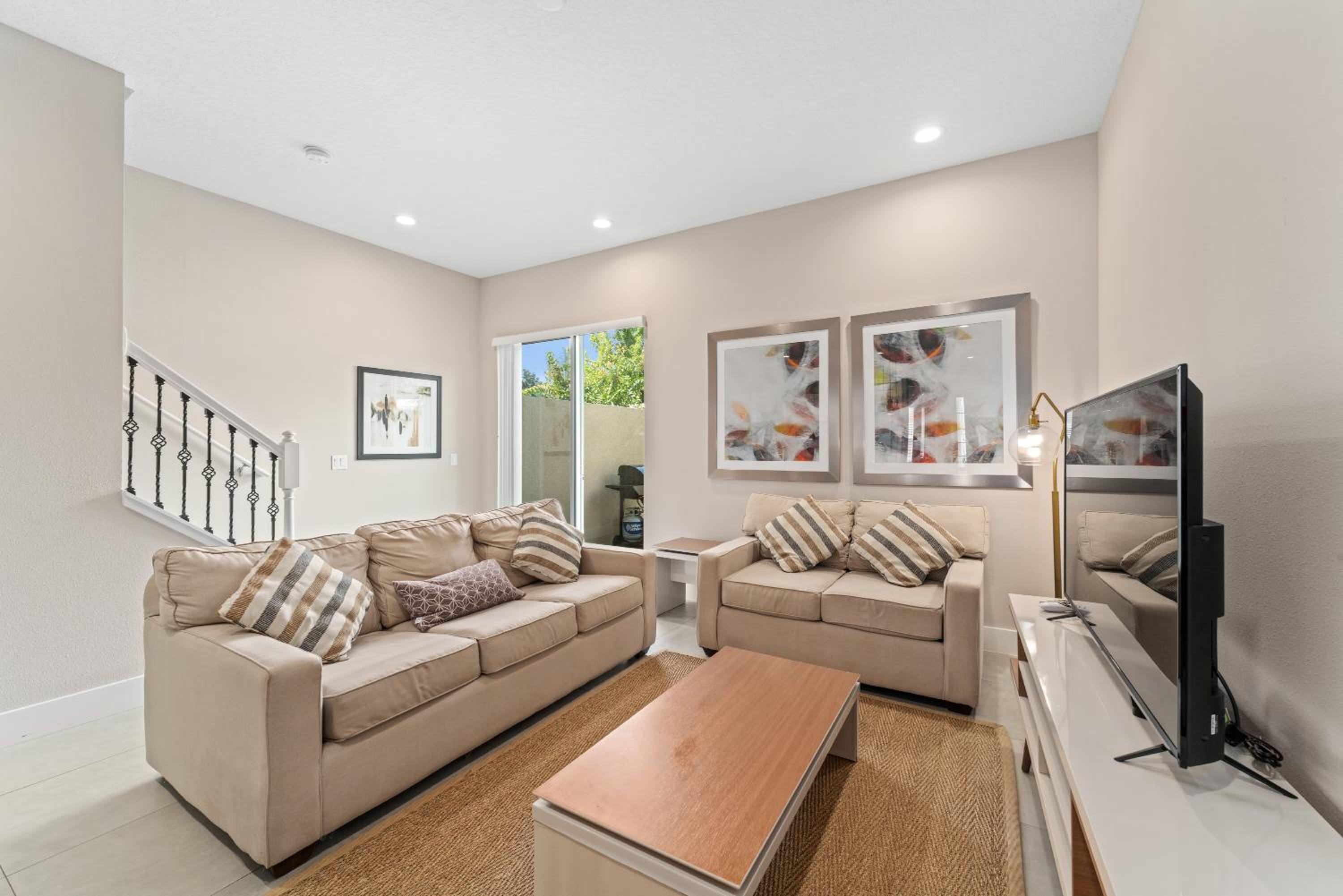4BD All Suites Home with BBQ minutes from Disney