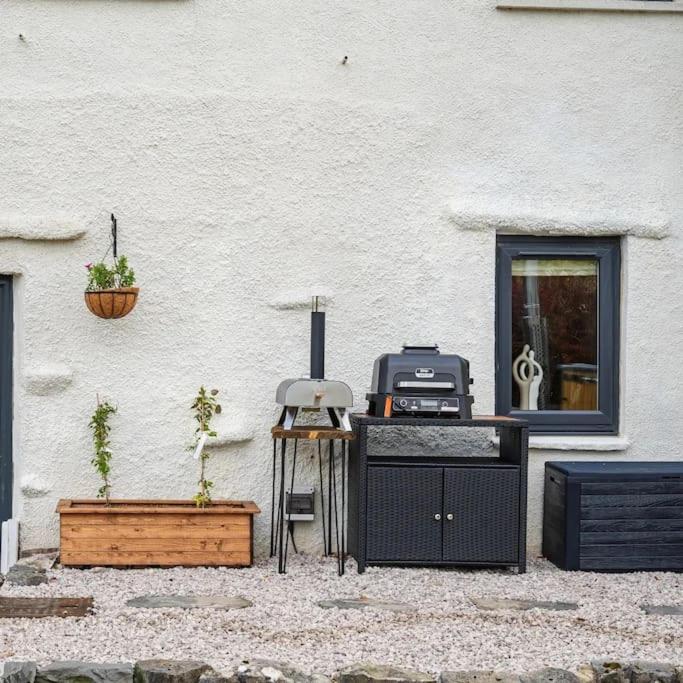 The Smithy Cumbria - 5 star Lake District Luxury, Pet Friendly, Hot Tub