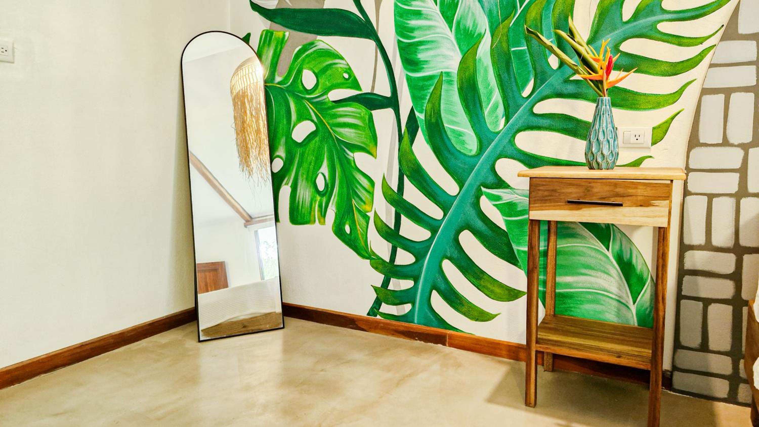 Coral Suite near the beach