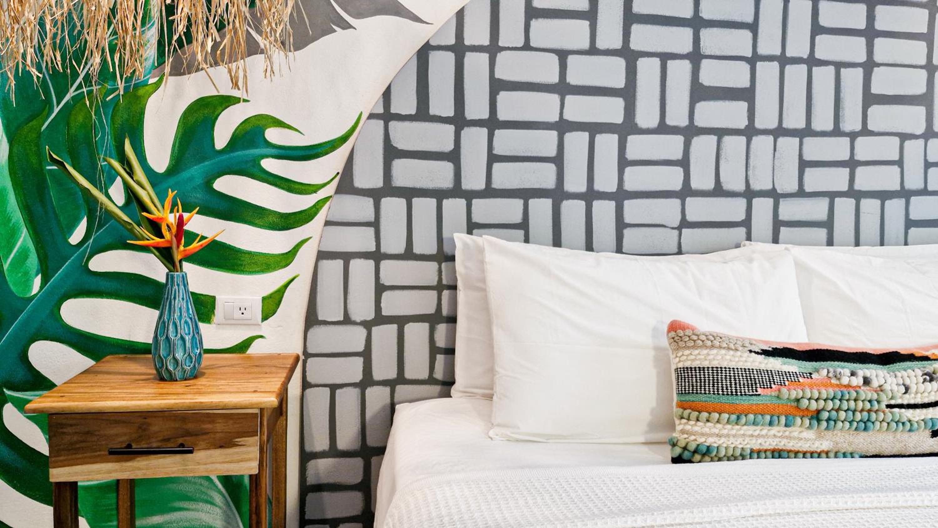 Coral Suite near the beach