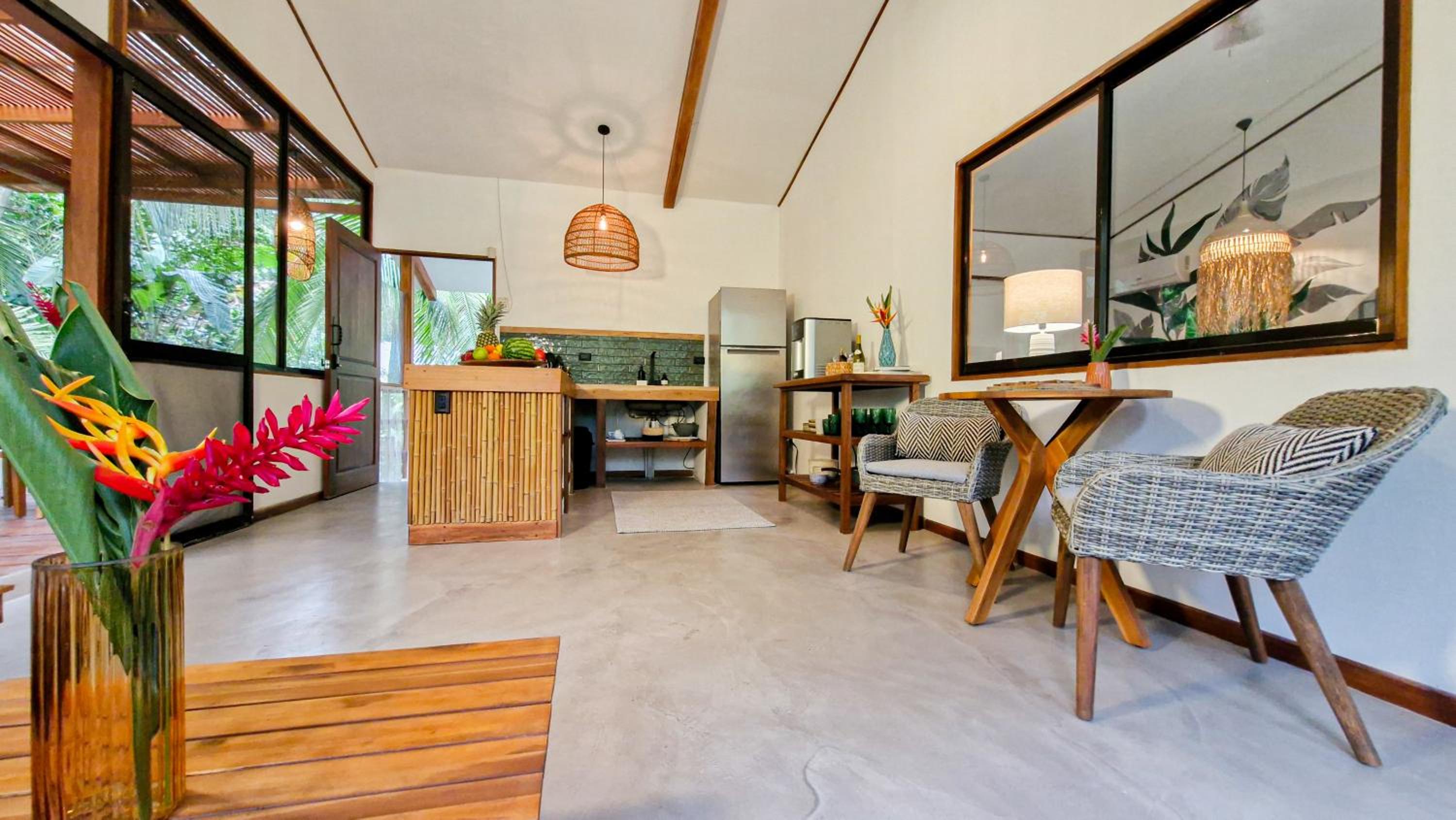 Coral Suite near the beach