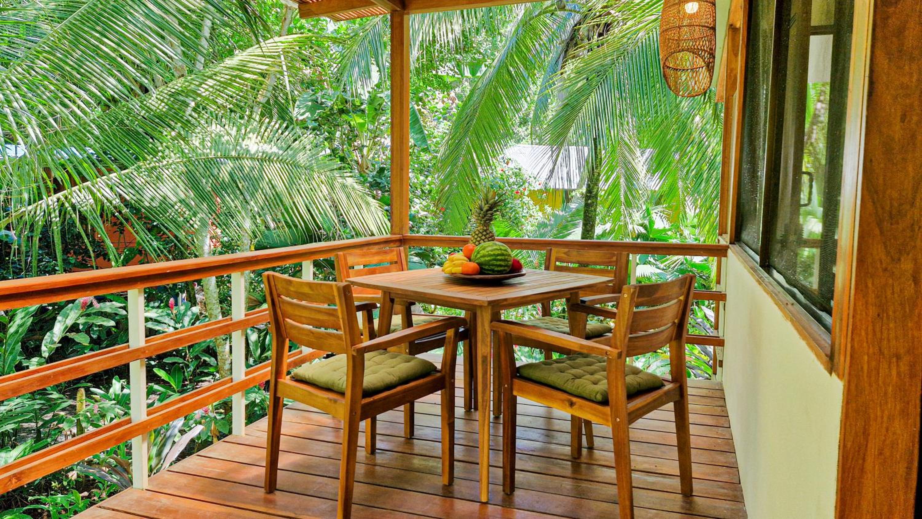 Coral Suite near the beach