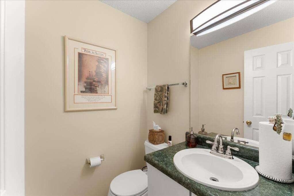 World Cup Work Base -Large Home with OFFICE- Sleeps 8 view 4
