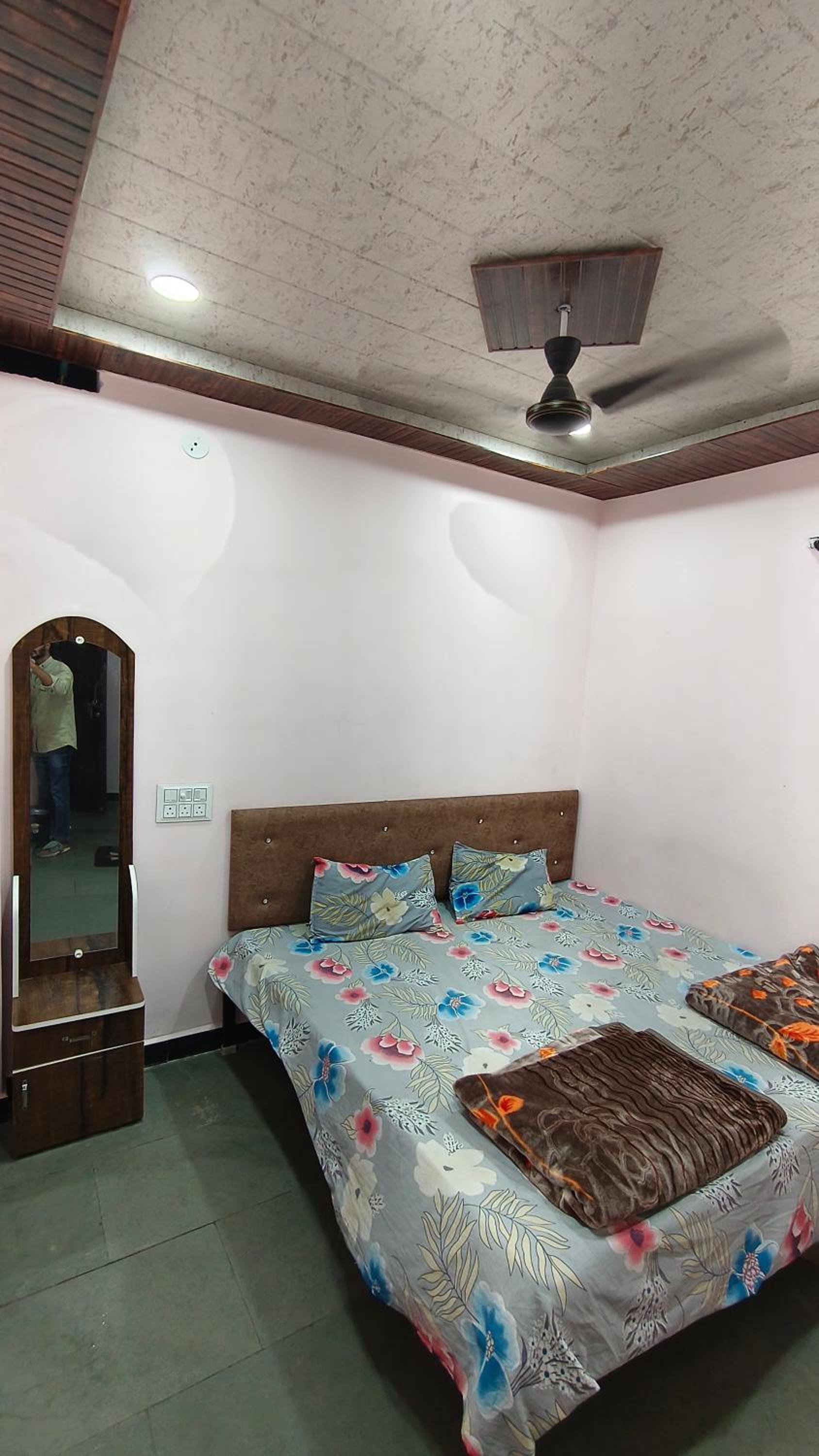 Avenue guest house