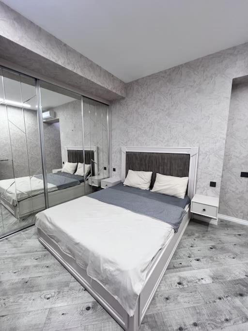 New Luxury Apartment Baku