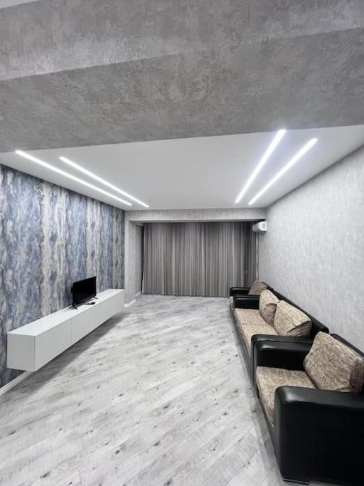 New Luxury Apartment Baku