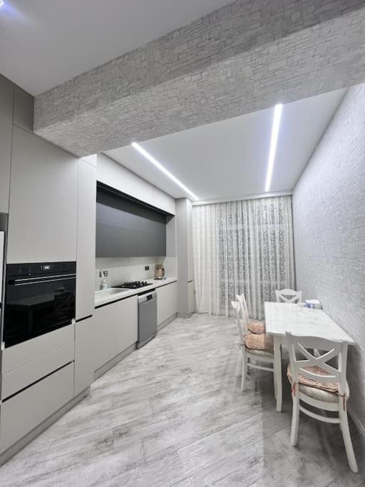 New Luxury Apartment Baku