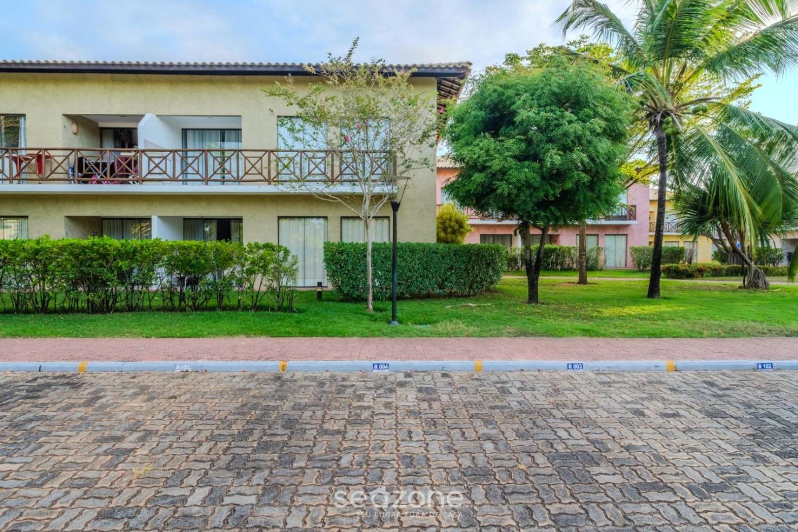Apartamento Charmoso em Camaçari! QLR0004