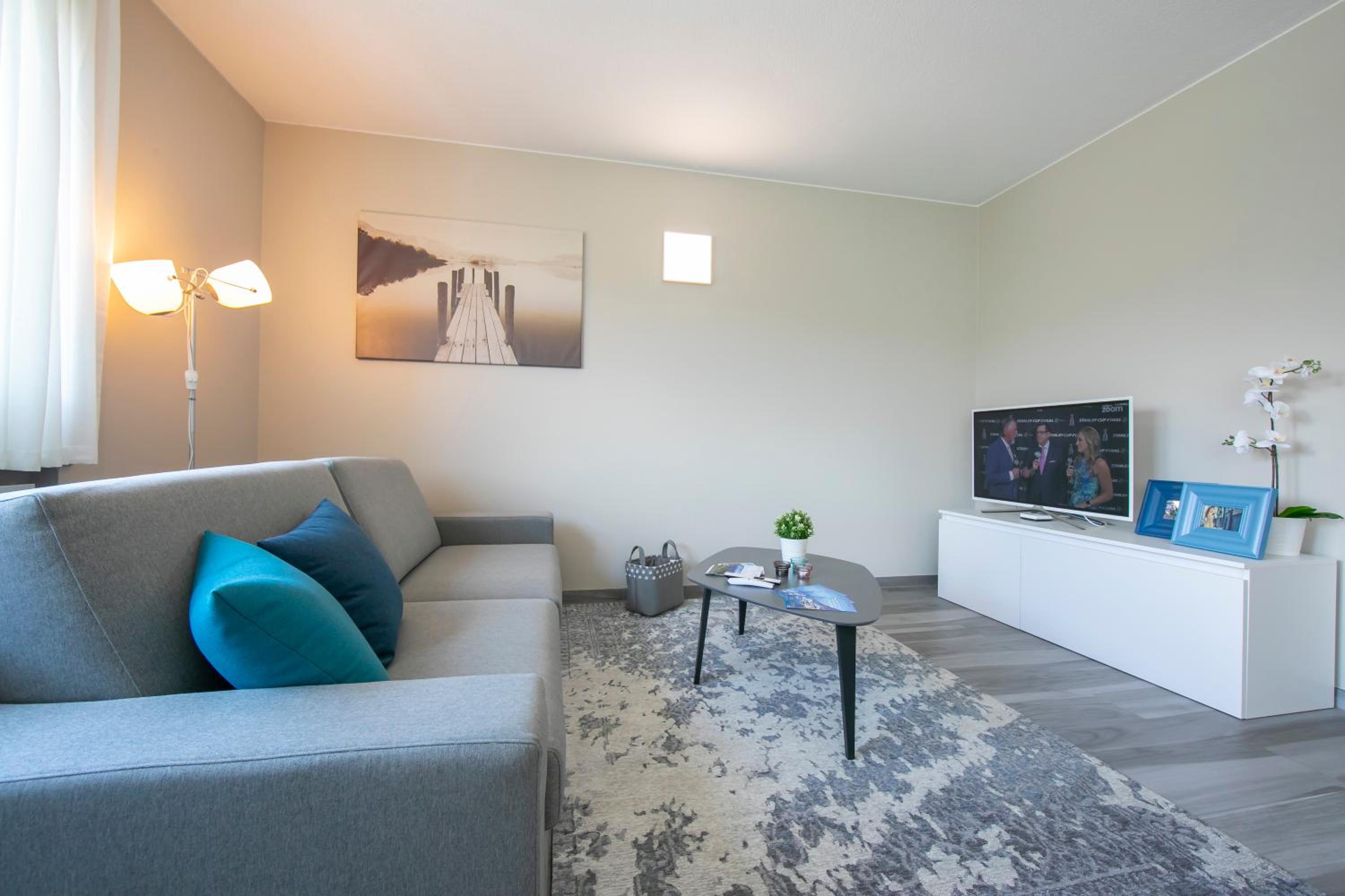 Laguna di Lugano with Balcony - Happy Rentals
