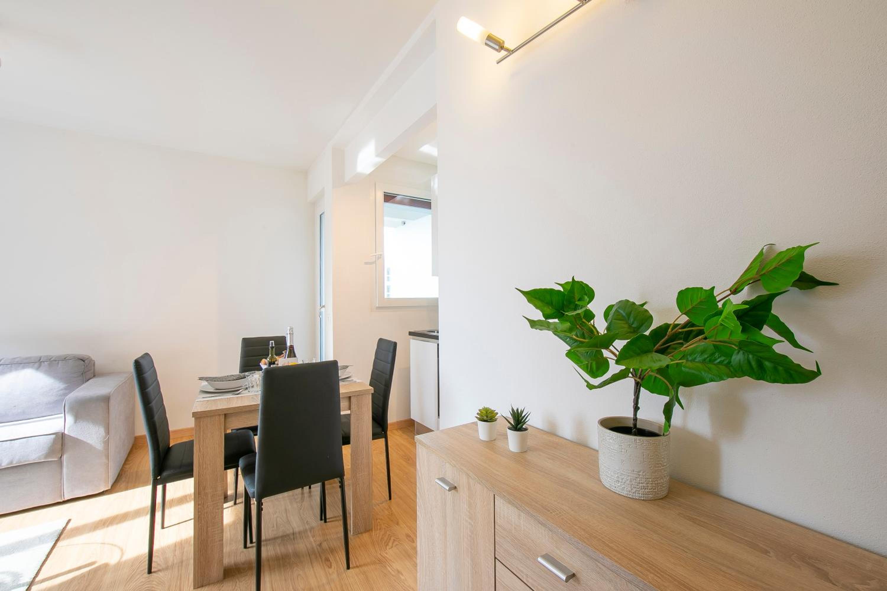 Lean Home - Happy Rentals