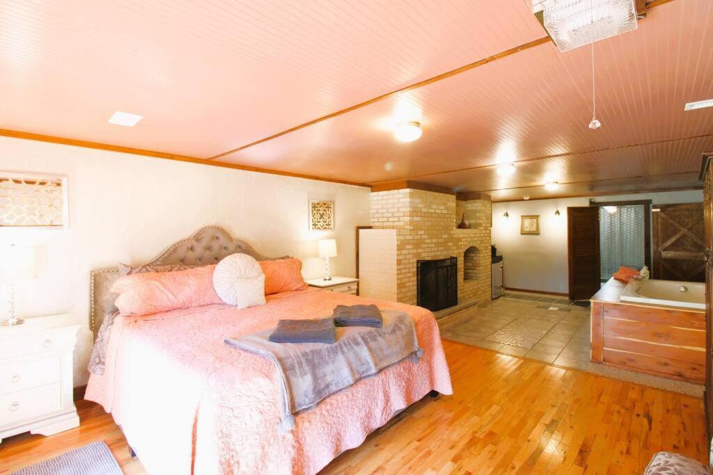 The Love Nest at Bluebird Estate