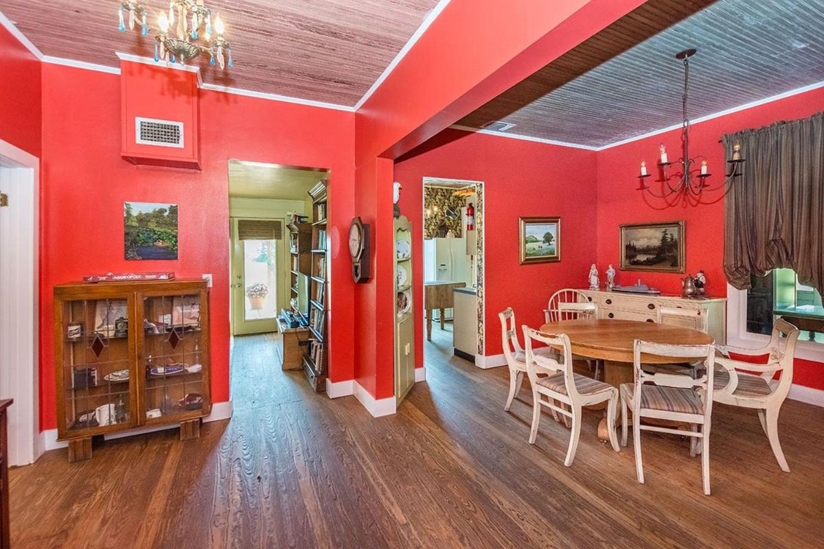Fischer Farmhouse (Pet friendly)