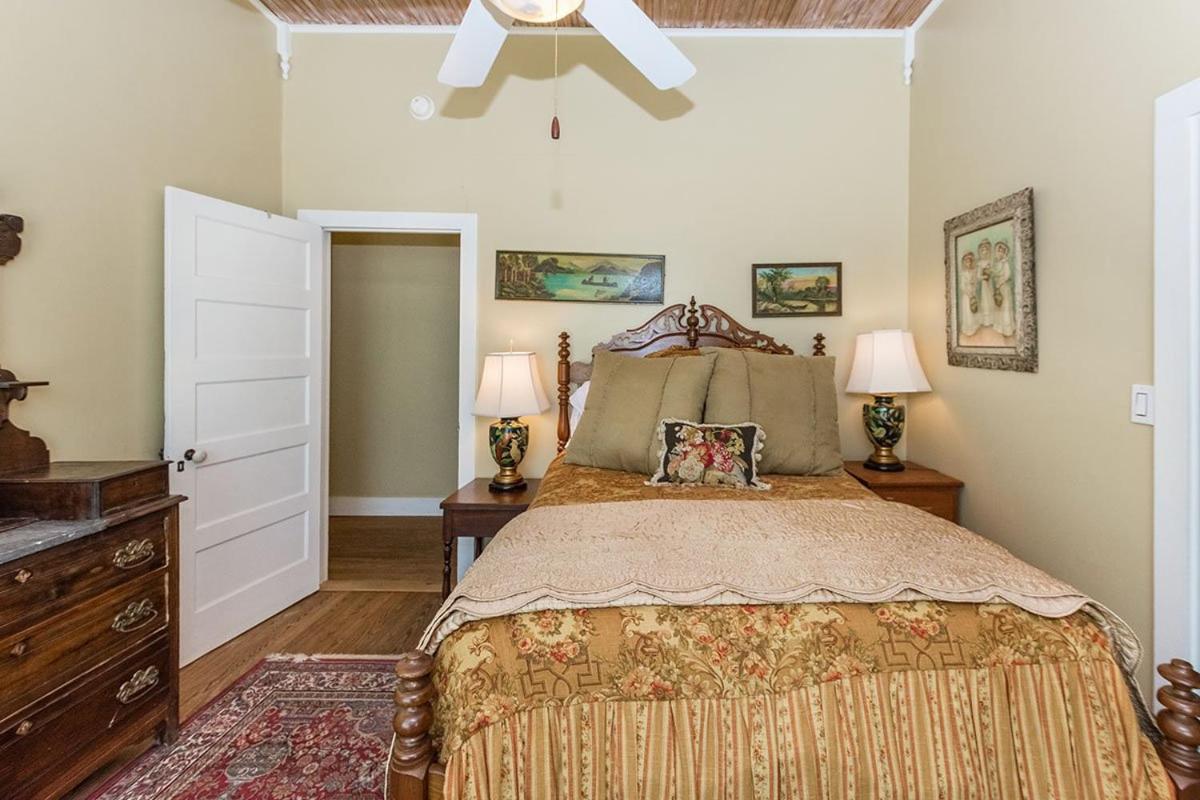 Fischer Farmhouse (Pet friendly)