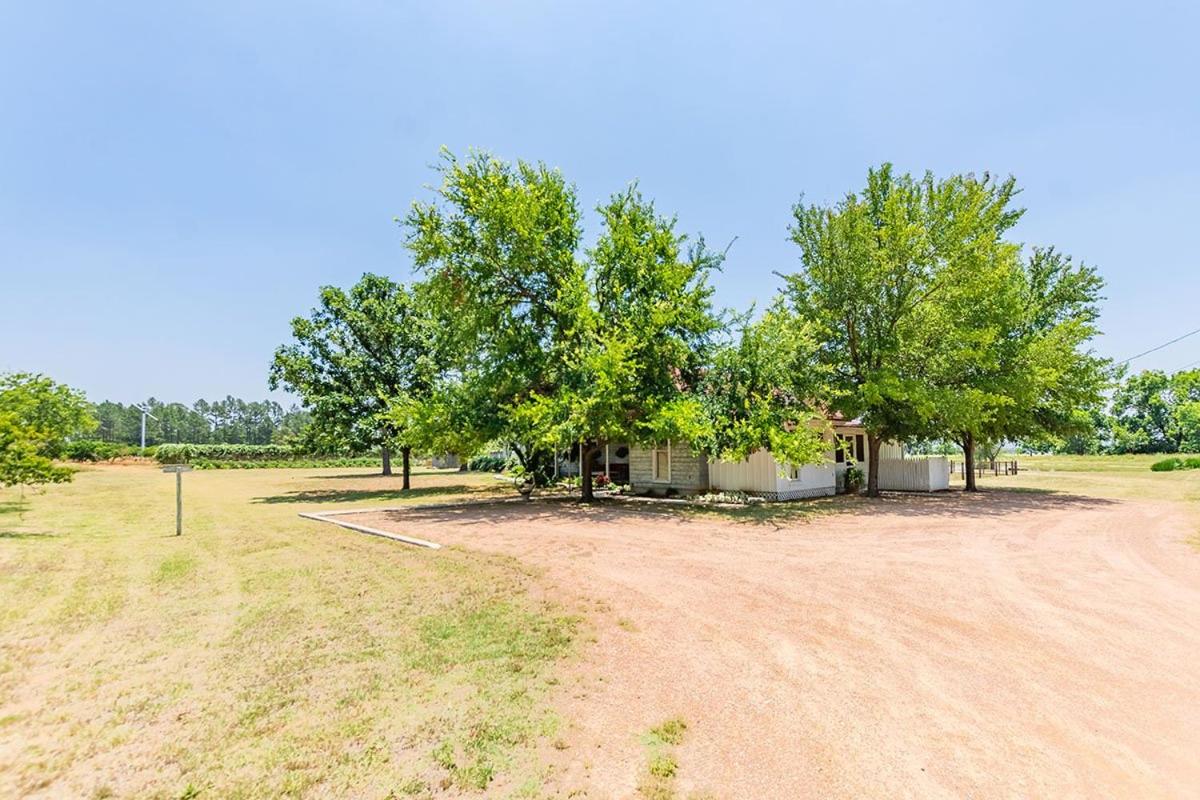 Fischer Farmhouse (Pet friendly)