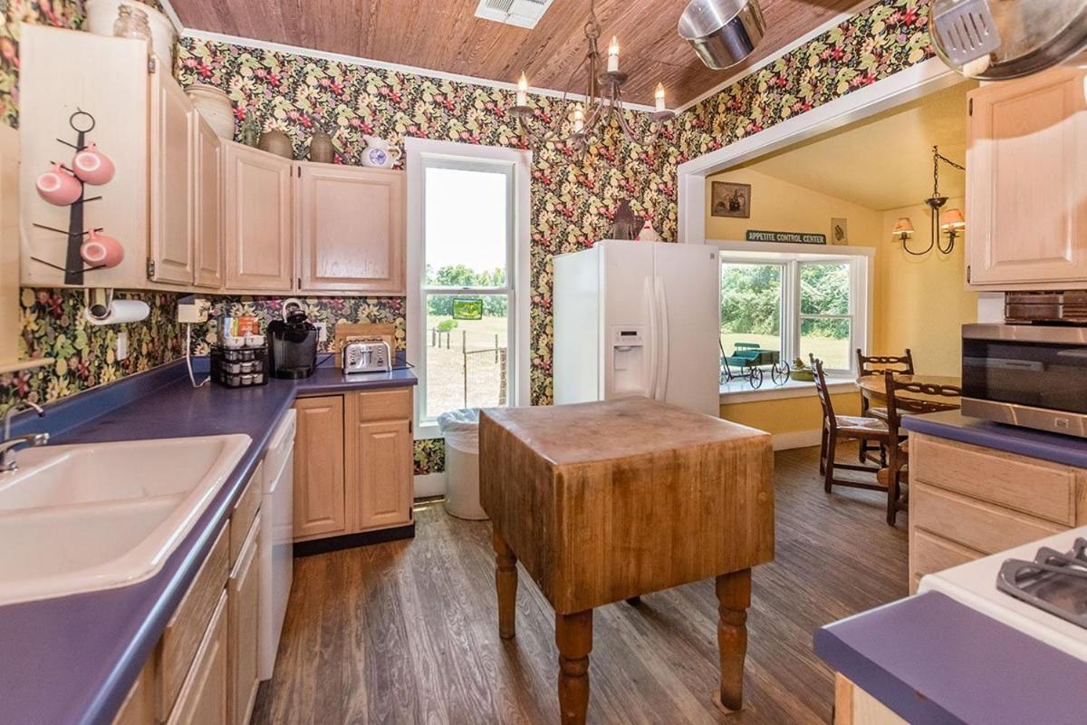 Fischer Farmhouse (Pet friendly)