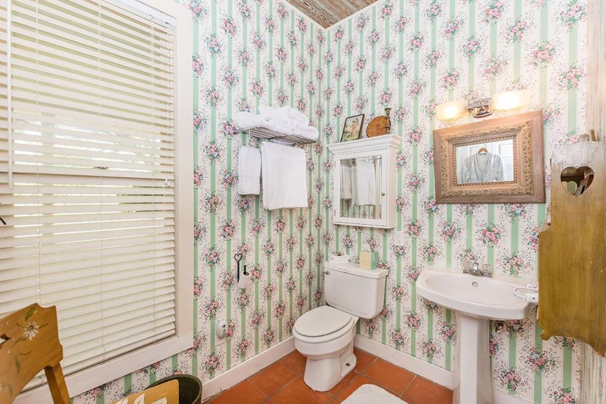 Fischer Farmhouse (Pet friendly)