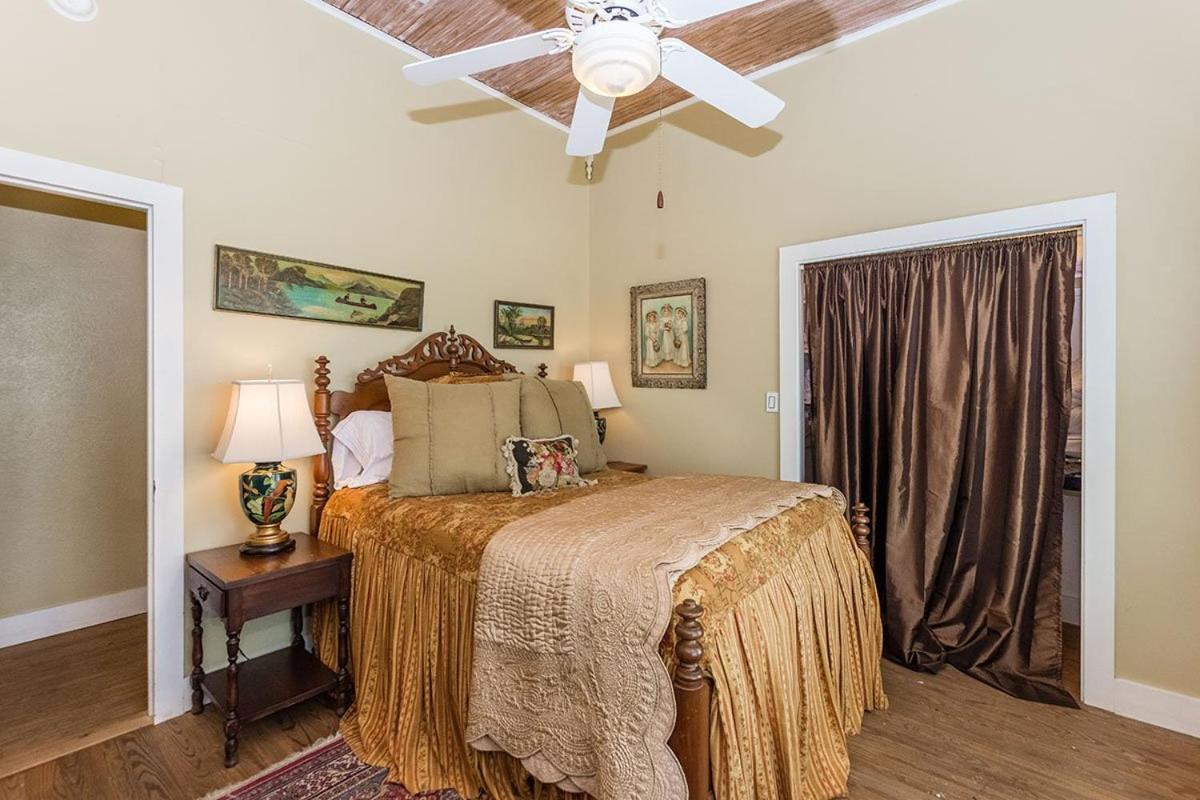 Fischer Farmhouse (Pet friendly)