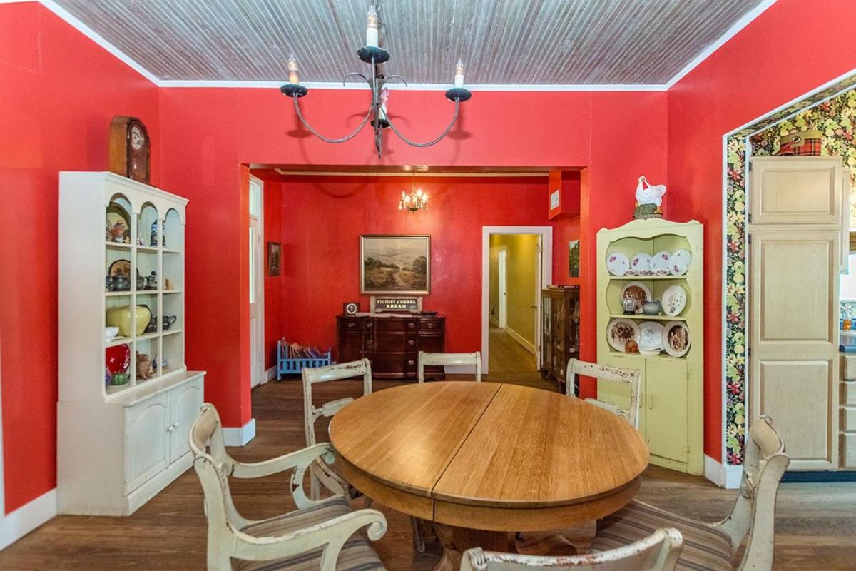 Fischer Farmhouse (Pet friendly)