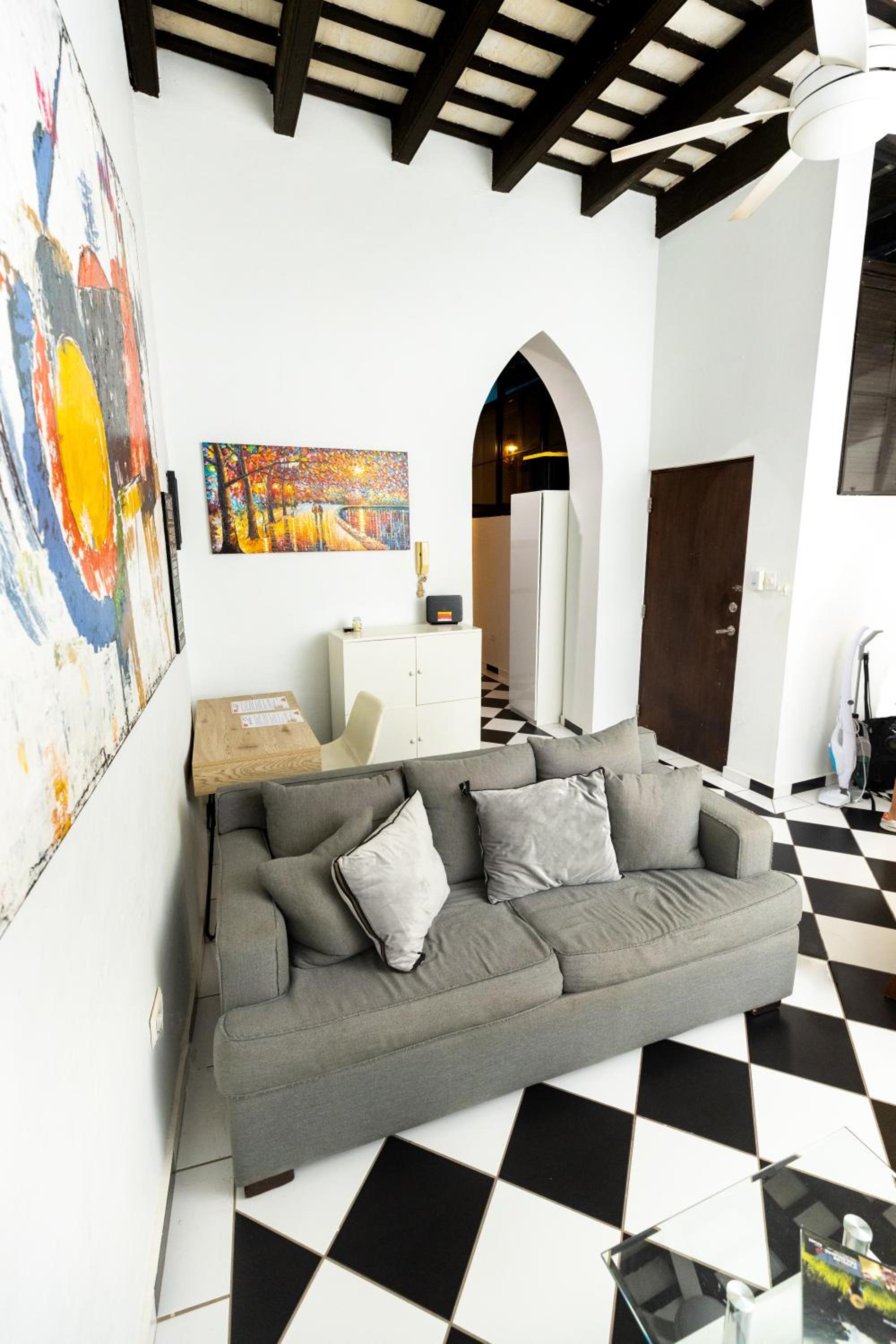 Photo 8