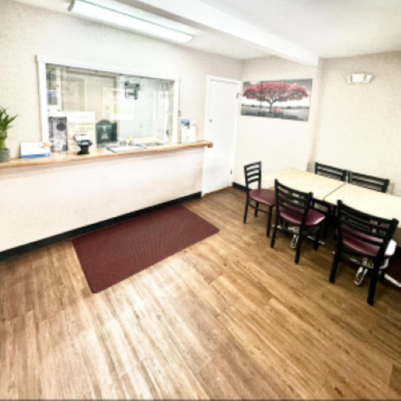 Rodeway Inn Goodlettsville Nashville TN - Property Image 11