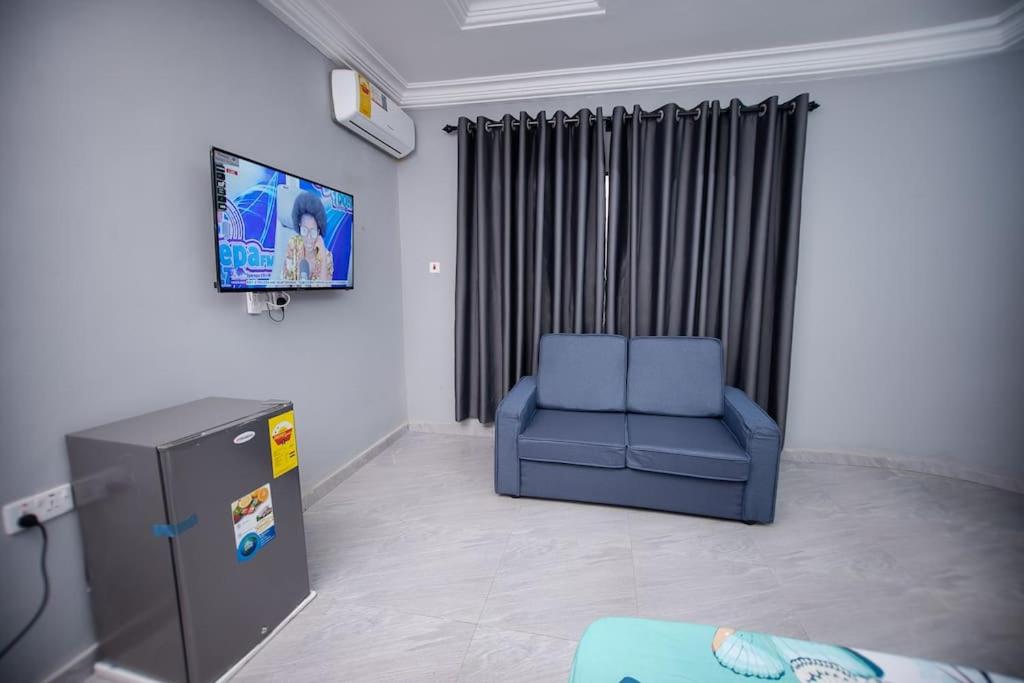 Luxury House in Trede Kumasi view 4