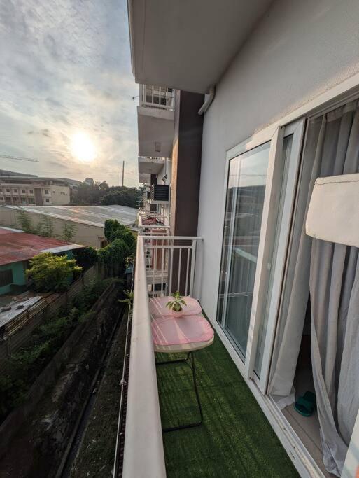 Perfect Budget Stay Near Airport view 3