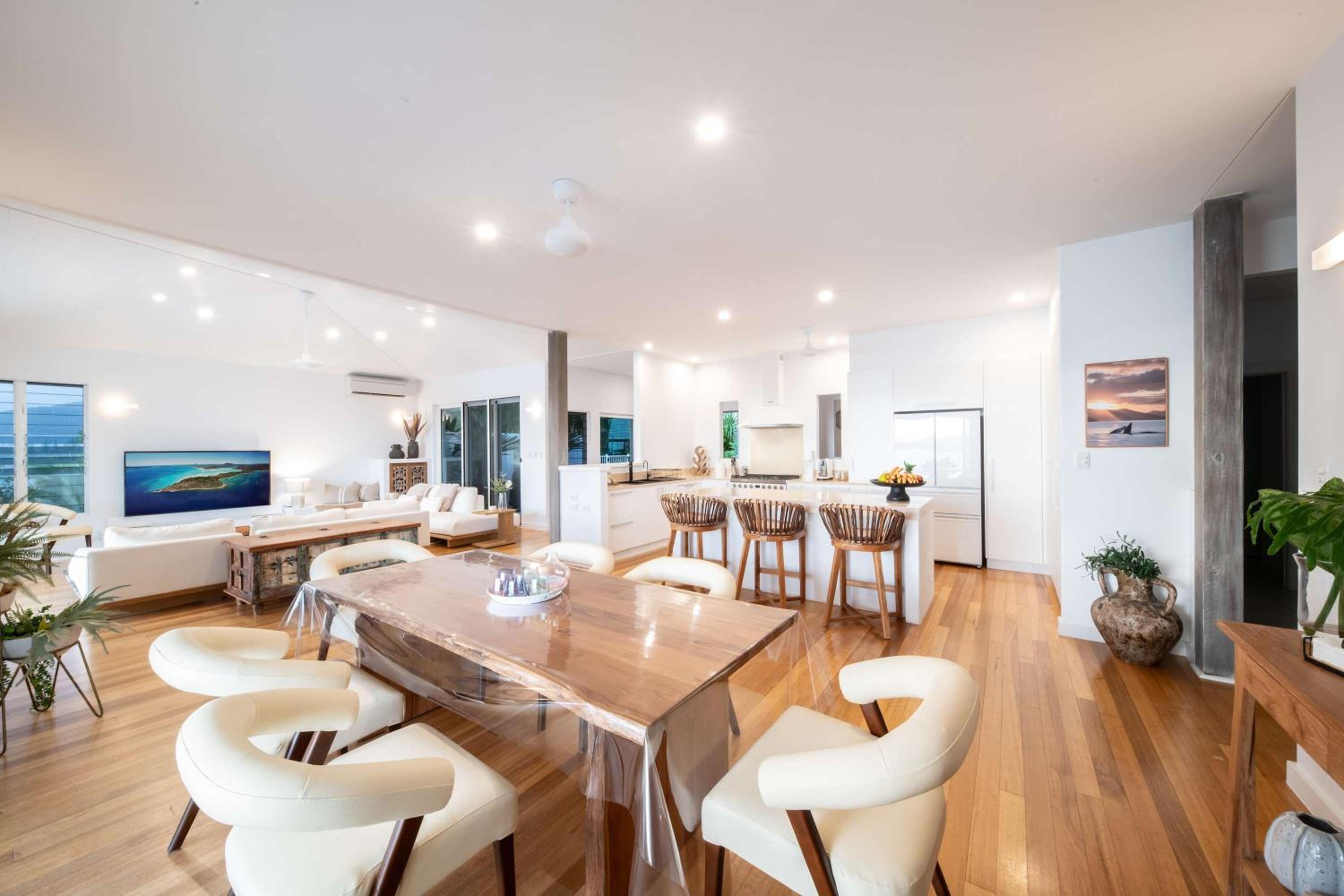Vue de Bleu' Luxury Whitsunday Ocean View Retreat