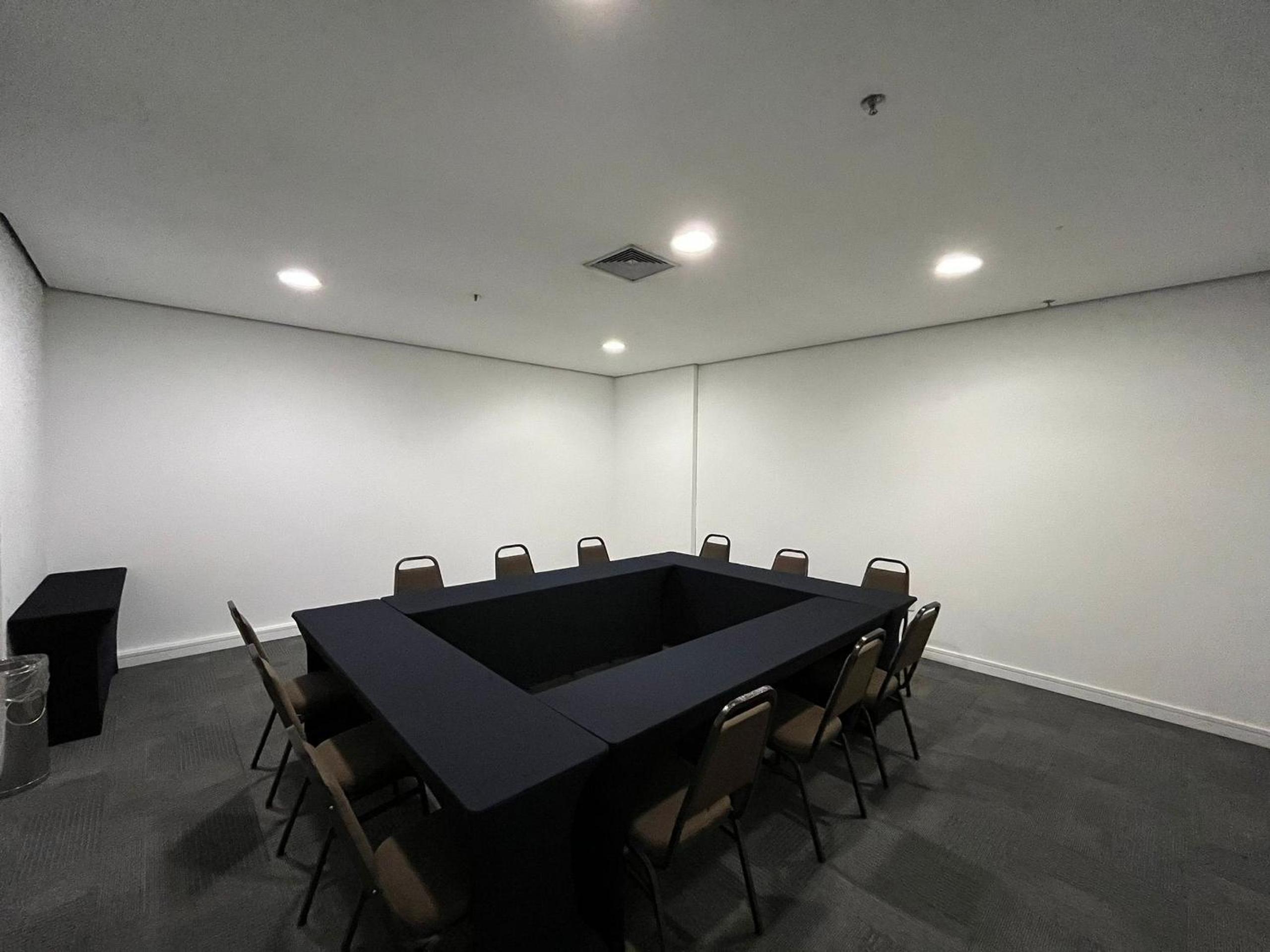 meeting & event spaces