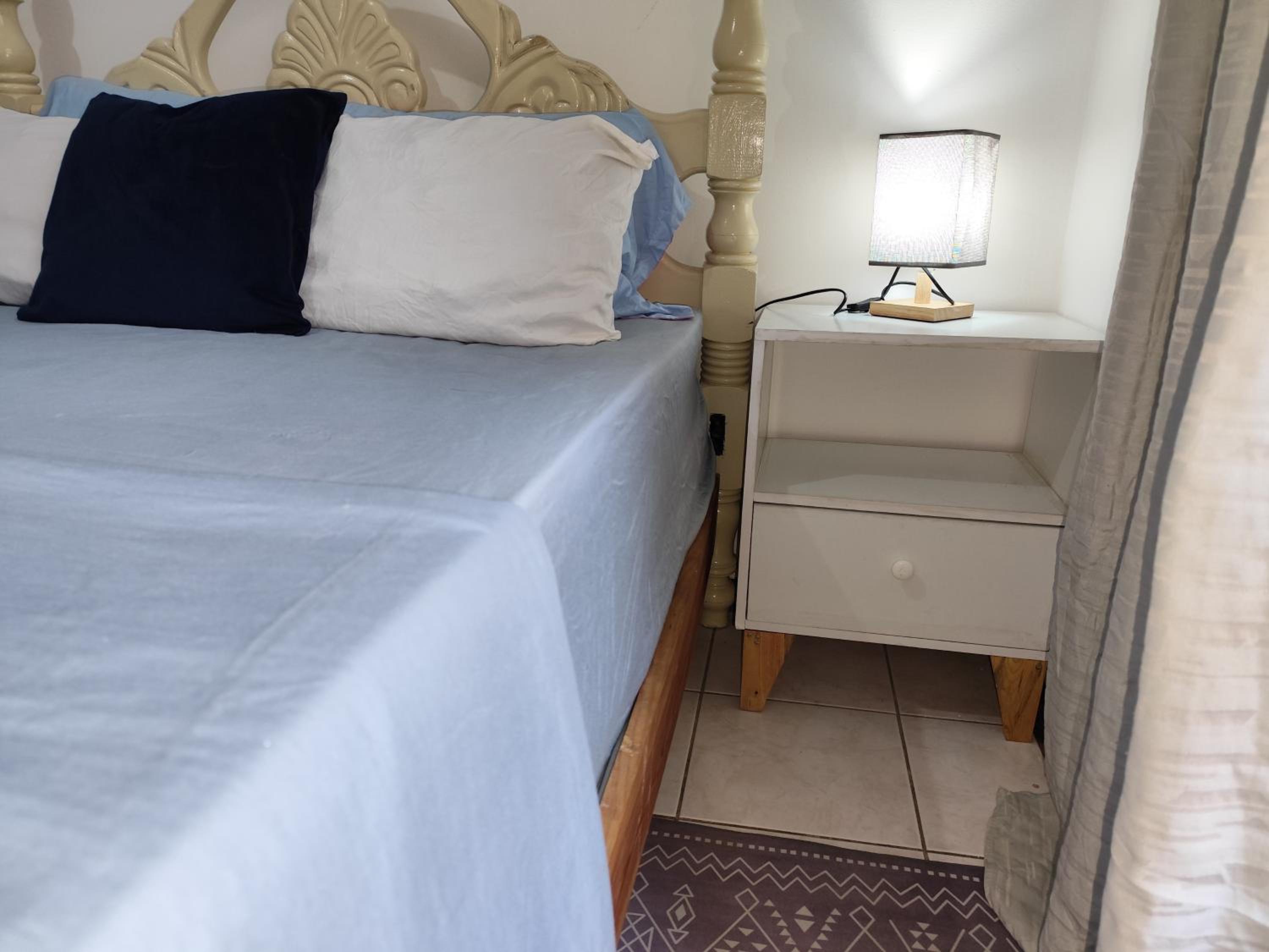 Mendes Family Guesthouse, and Services