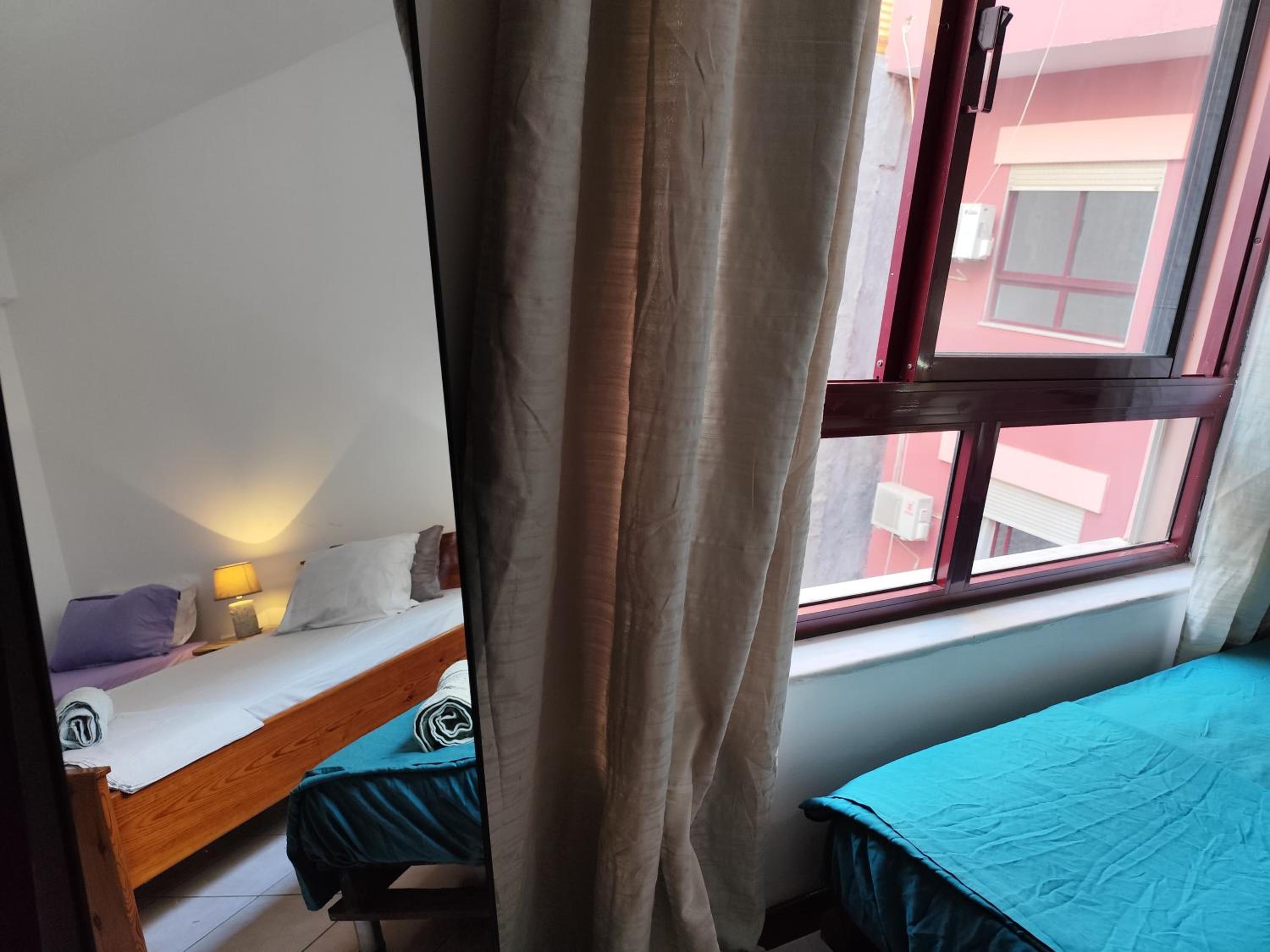 Mendes Family Guesthouse, and Services