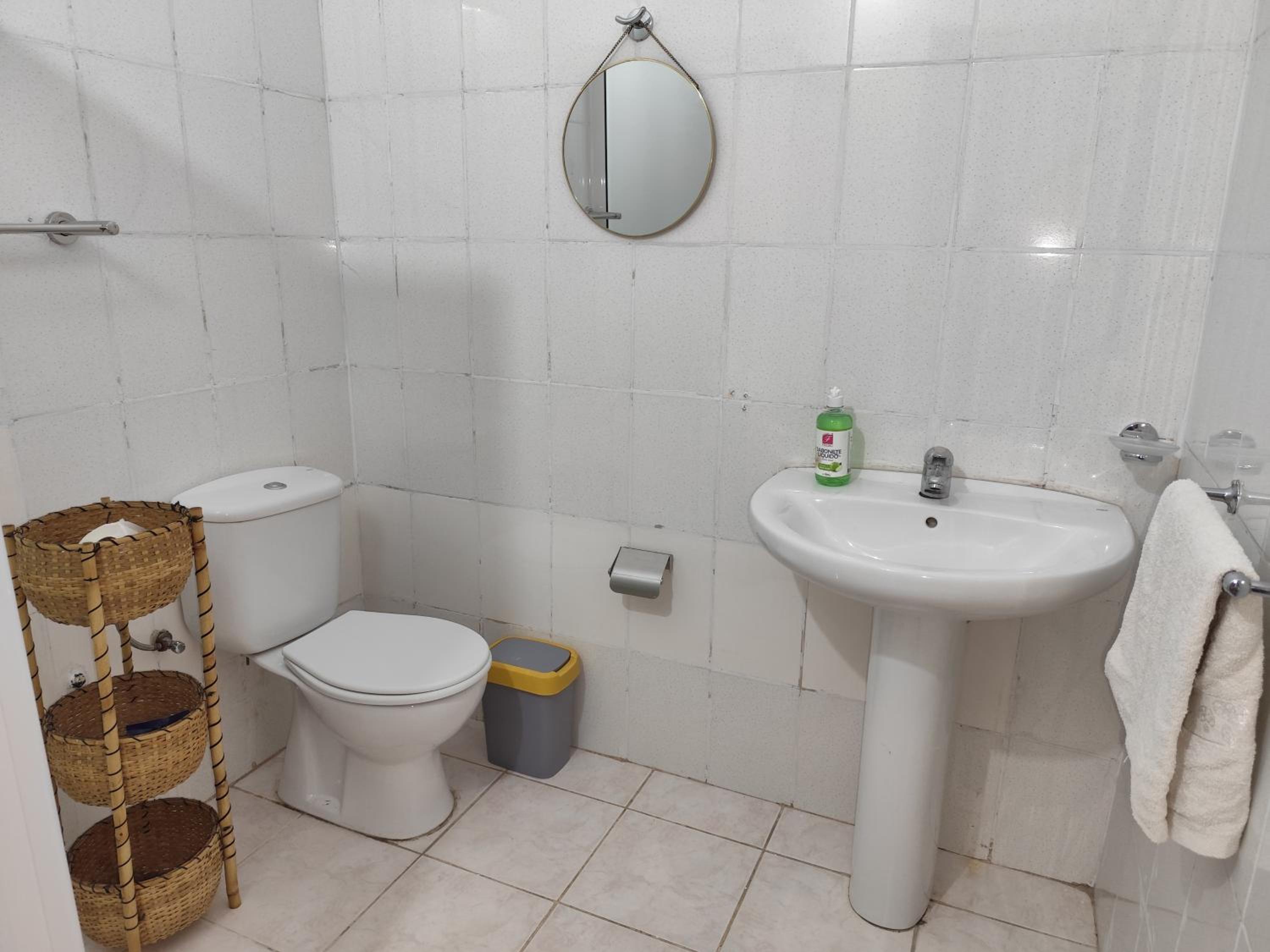Mendes Family Guesthouse, and Services