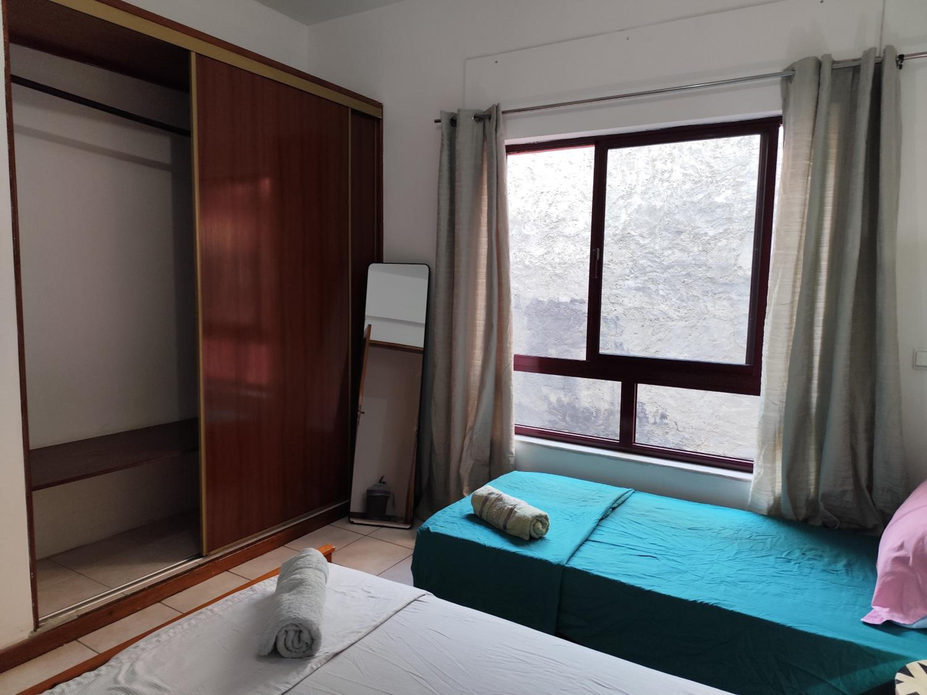 Mendes Family Guesthouse, and Services