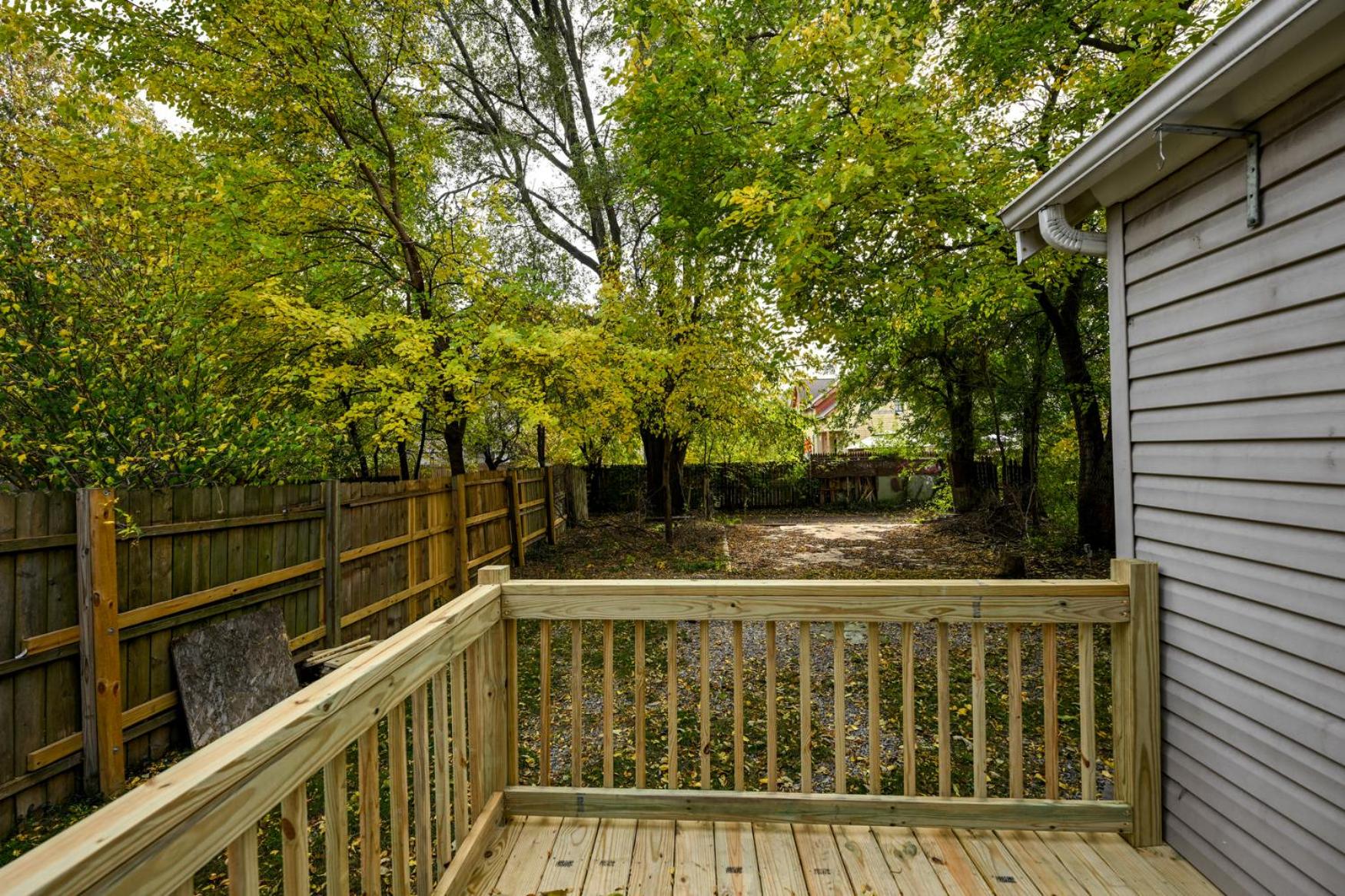 Spacious 3-Bed In Vibrant Tremont view 3