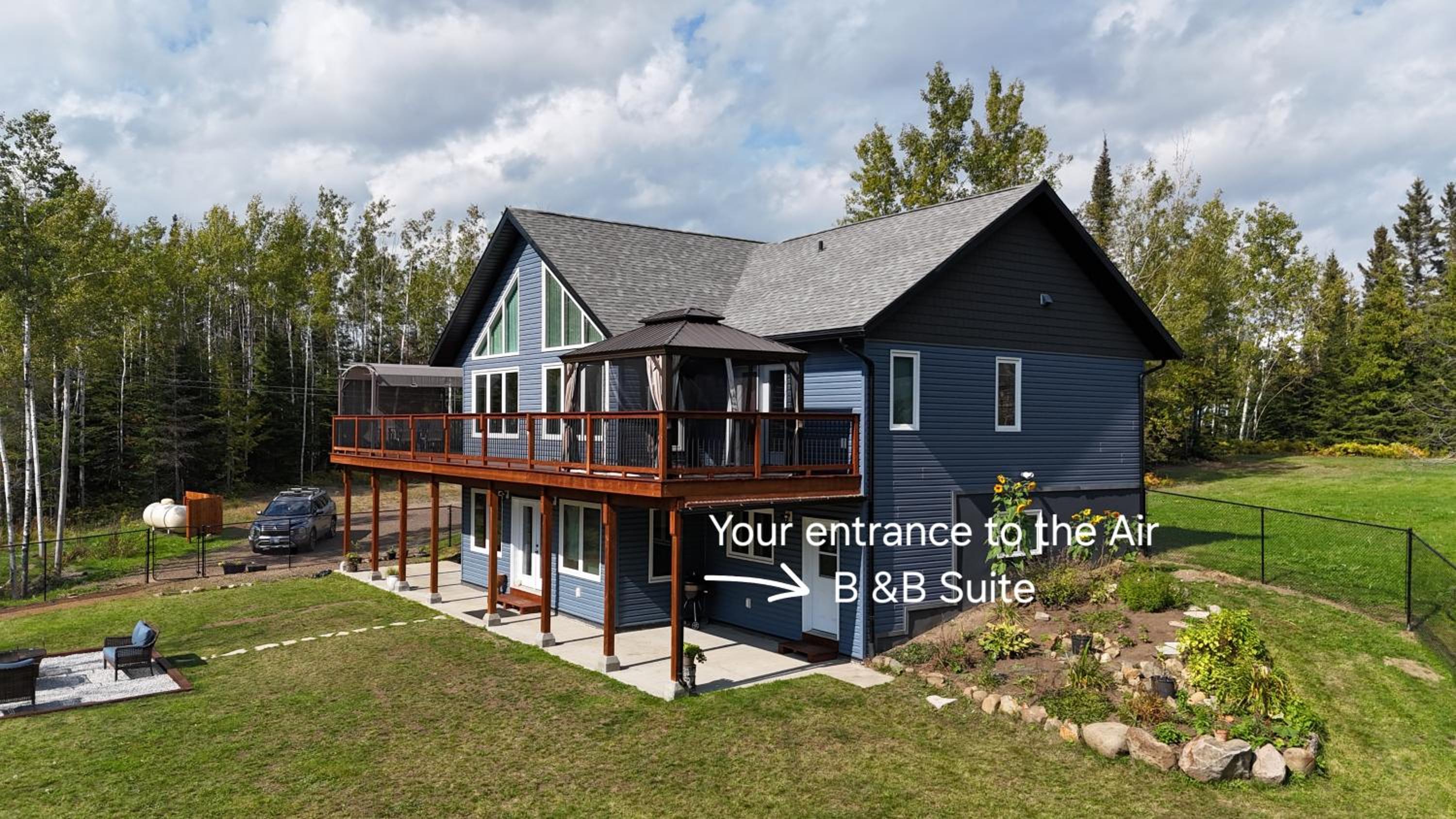 Thunder Bay Vacations - Thunder Bay Retreat - Property Image 1