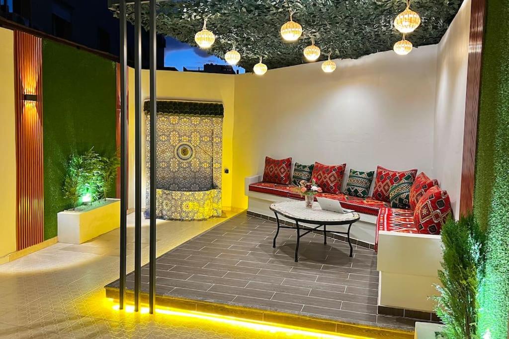 lounge