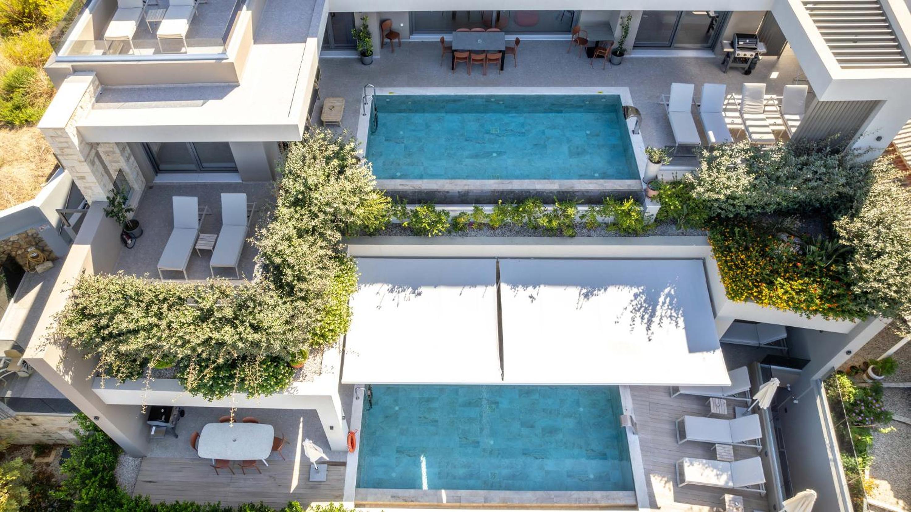 Seafront villas I "Free" Heated pools & 100m to Sea photo 2