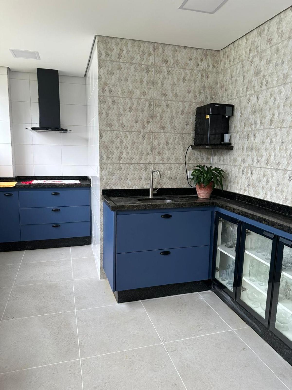 Apartamento cobertura com piscina em Praia Grande