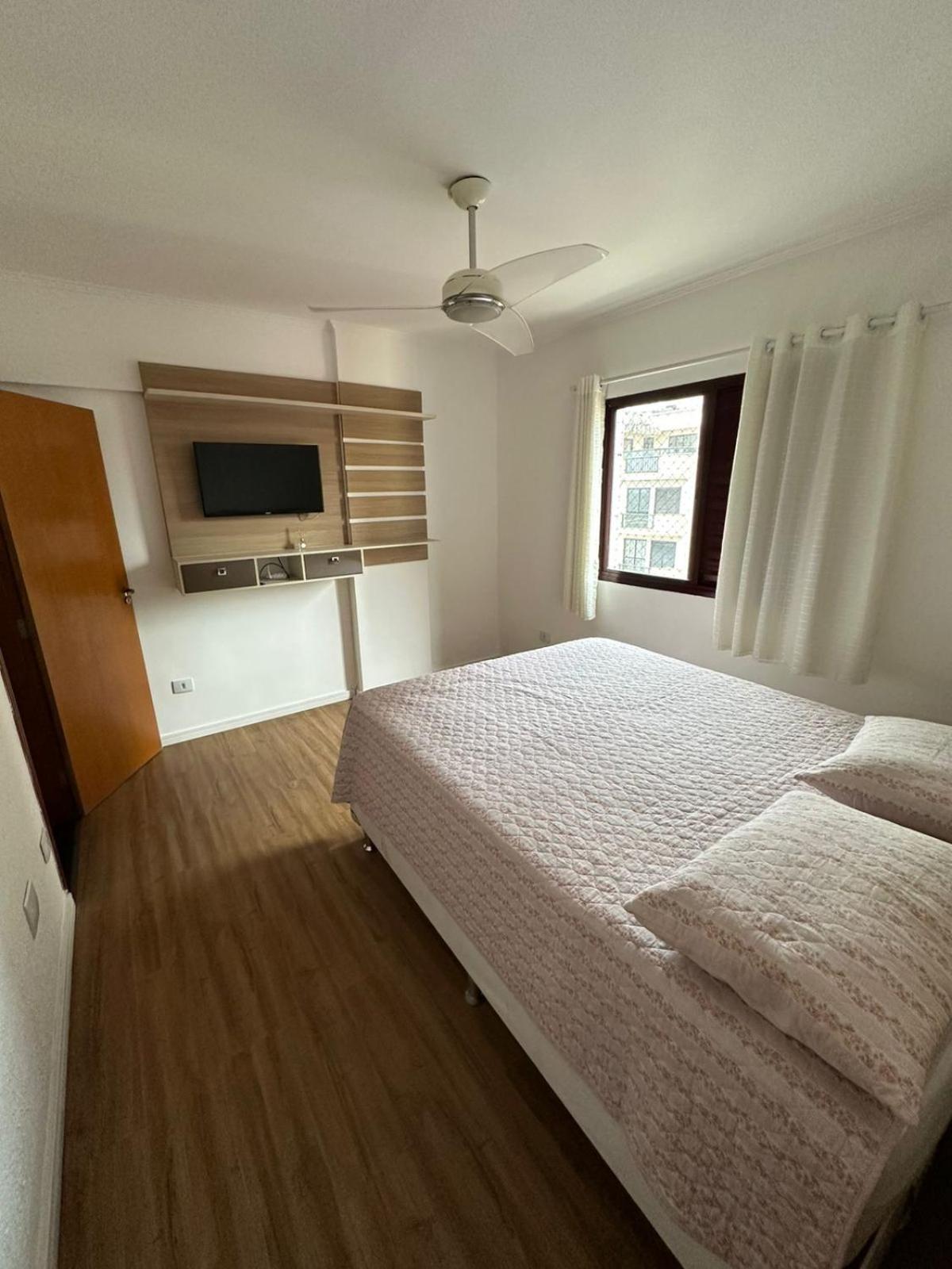 Apartamento cobertura com piscina em Praia Grande