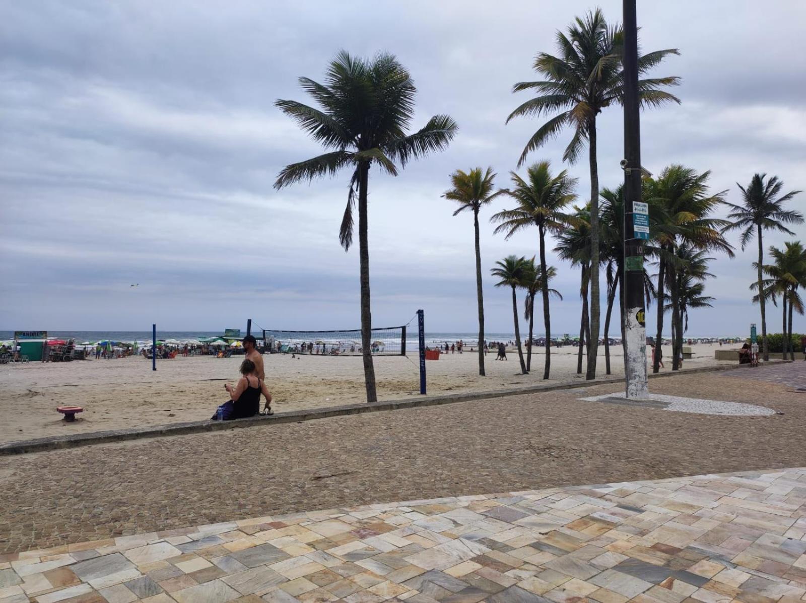 Apartamento cobertura com piscina em Praia Grande