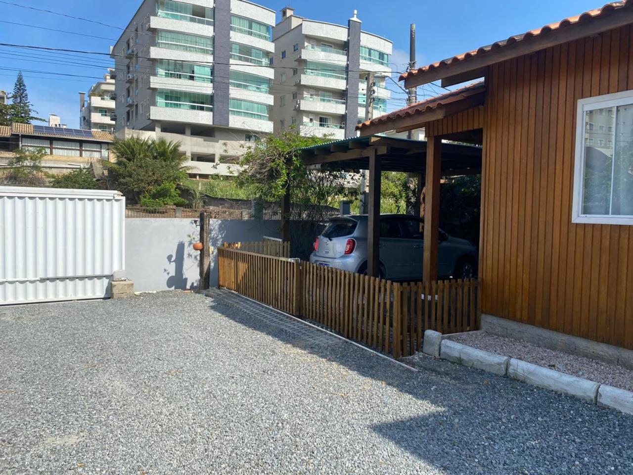 Residencial com Piscina e Jacuzzi com vista para a Natureza