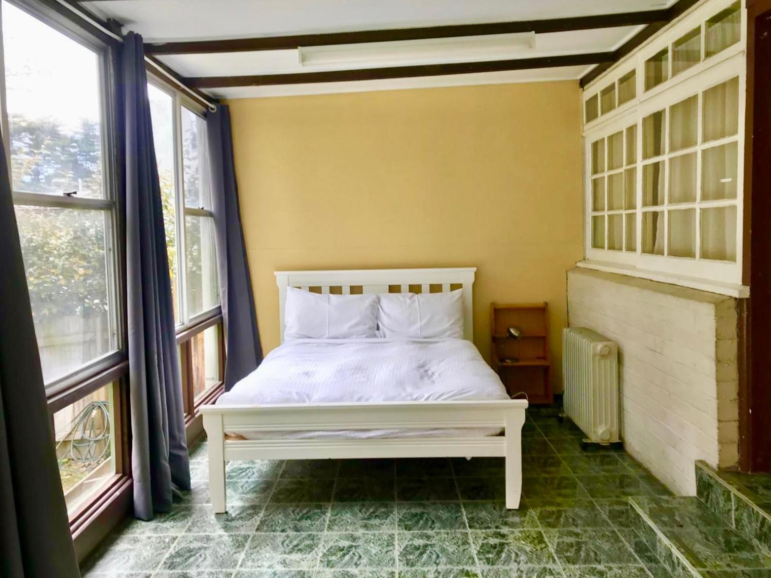 Waragil Cottage - Original Settler's Home