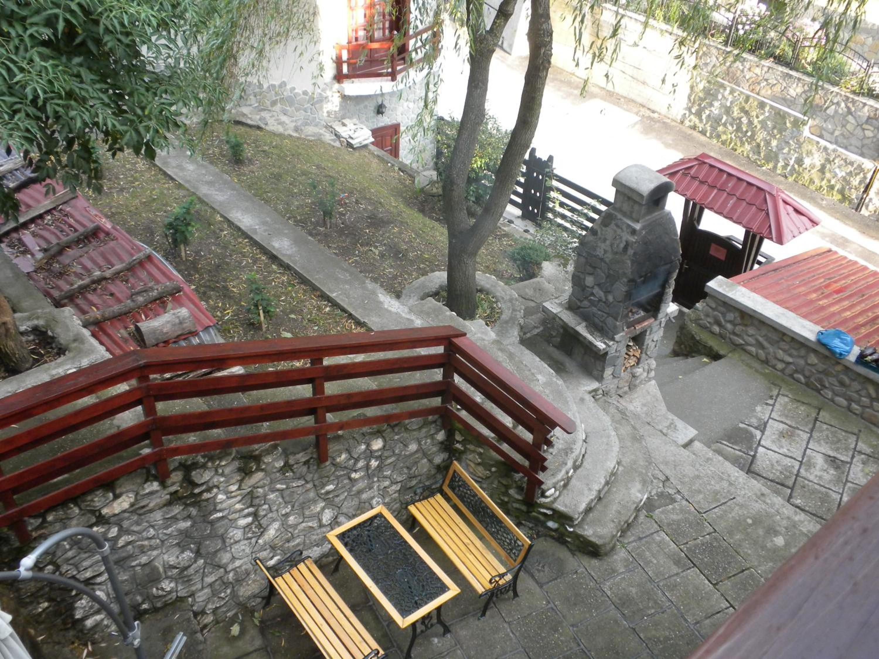 Photo 42