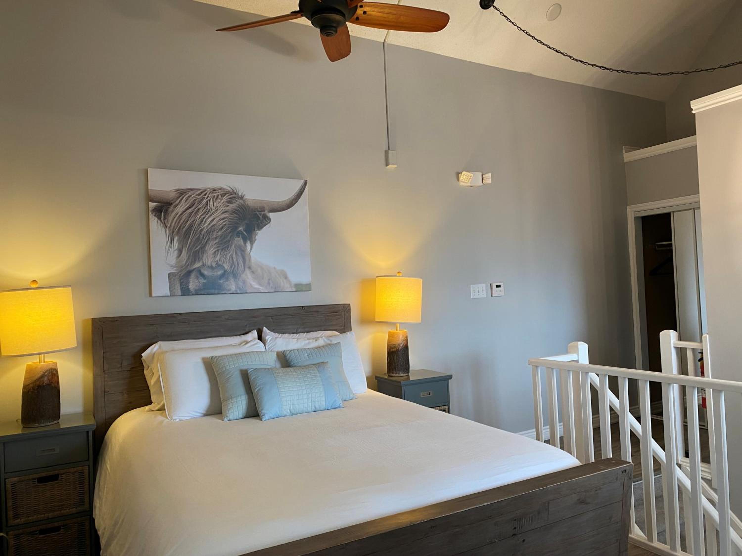 Blue Mountain 2 Story Studio Loft