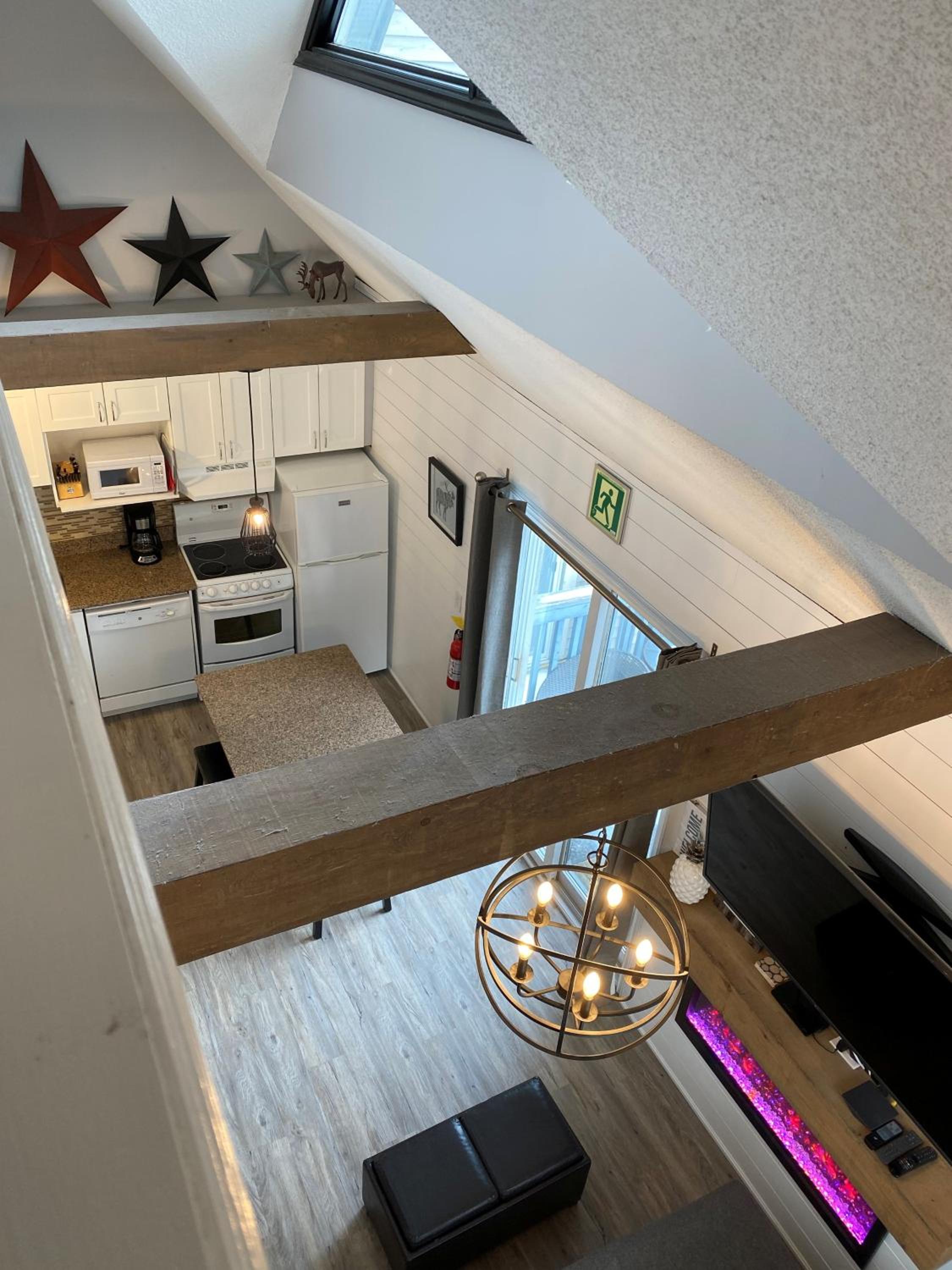 Blue Mountain 2 Story Studio Loft