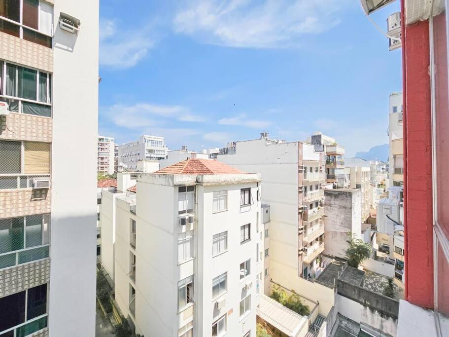 Vibe boa, Ipanema, 2 qtos 9 mim praia