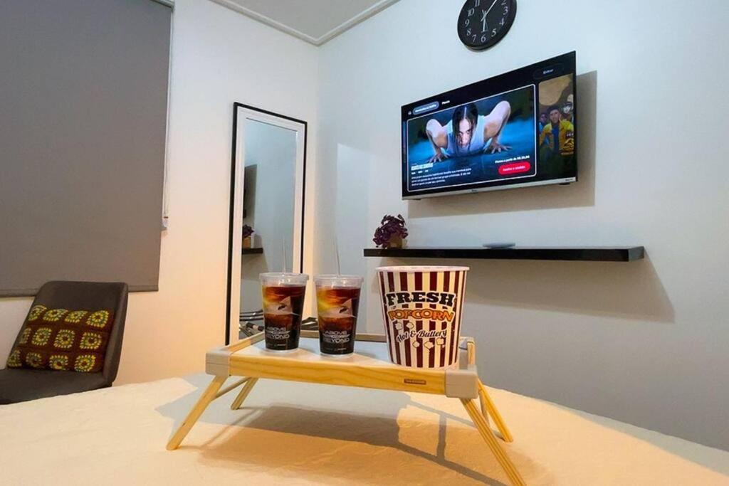 Mov429-Lindo Studio para 2 pessoas em Tambaú-Jampa