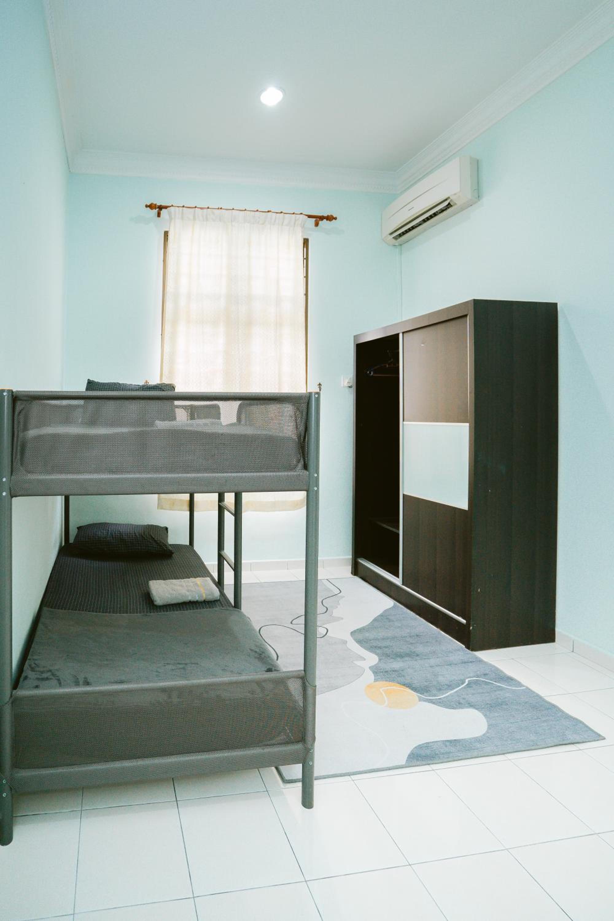 Homestay Budget KLIA