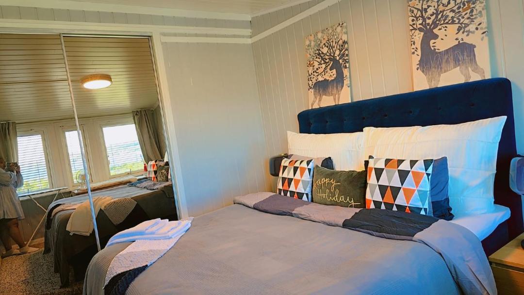 Room In Handsome Haven House view 5
