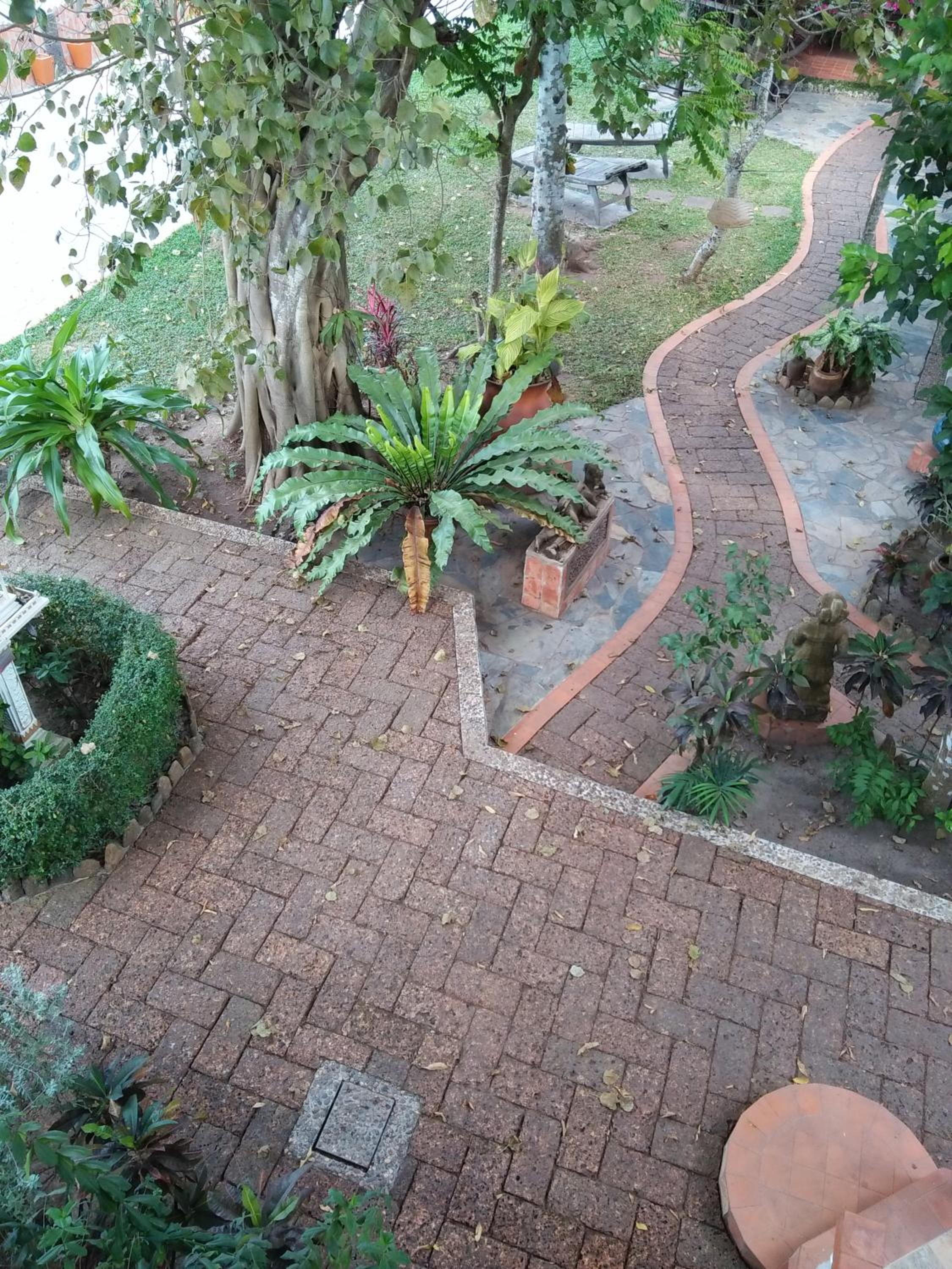 Mut Mee Garden Guest House