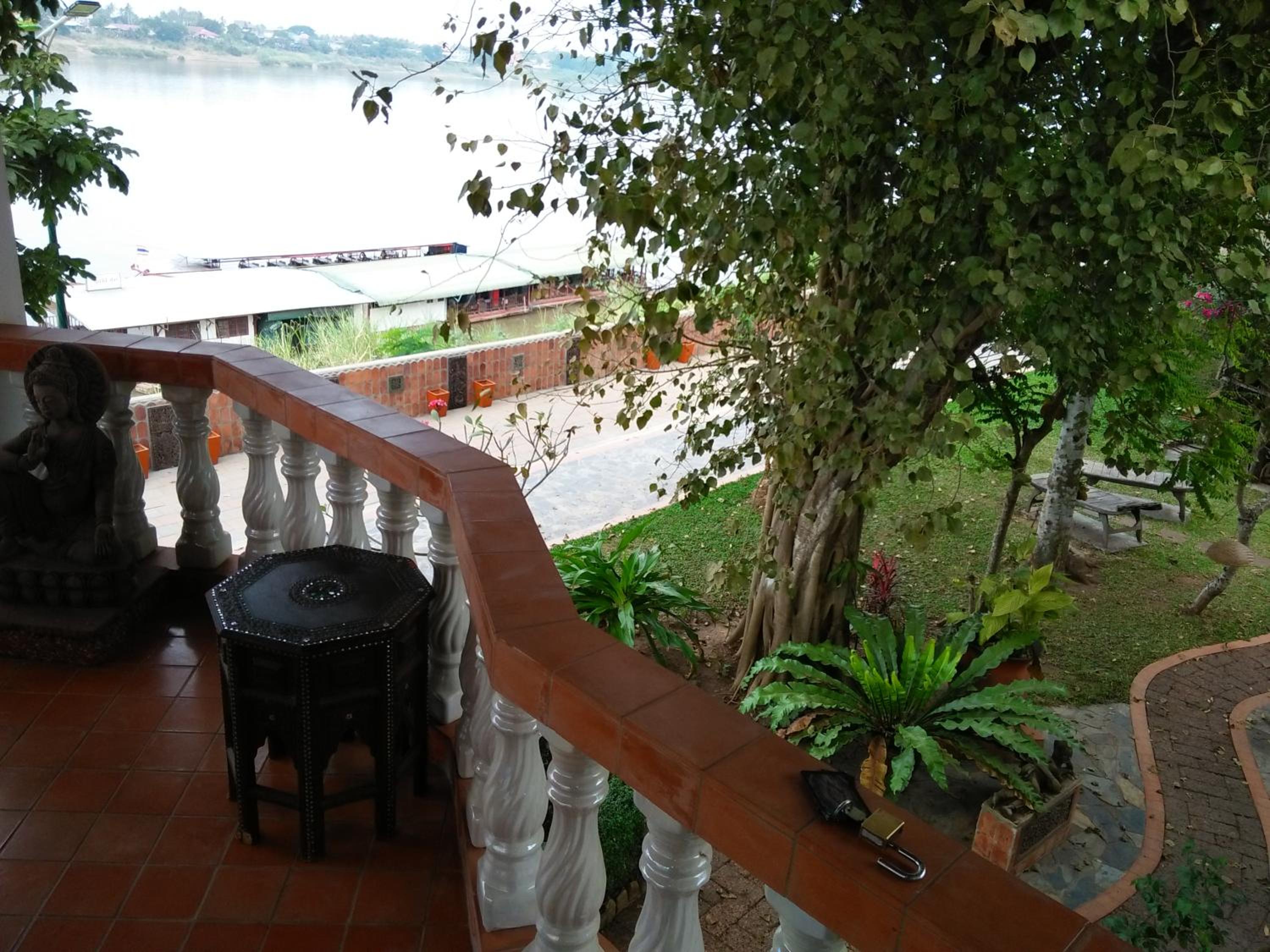 Mut Mee Garden Guest House